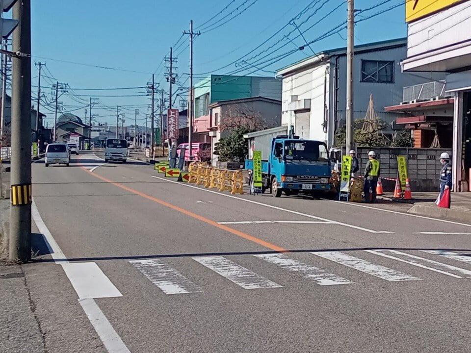 道路作業と交通安全。